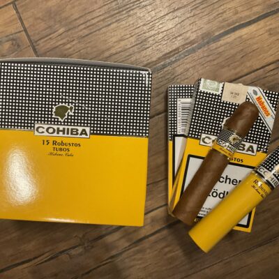 COHIBA robustos tubos 3er Schachtel